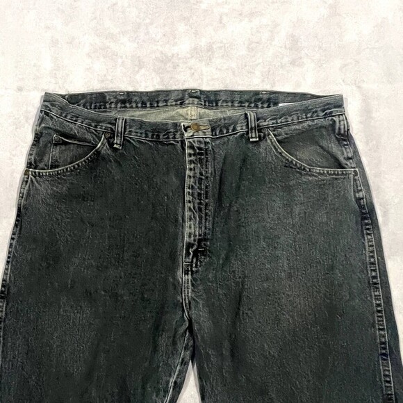 Wrangler Faded Black Mens Regular Fit Straight Leg Jeans Size 42/30 - Picture 4 of 12